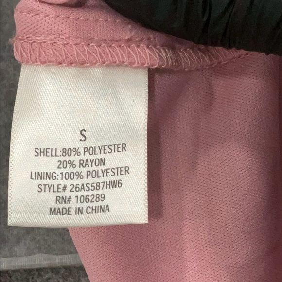 Francesca’s mi Ami Blush Pink Ruffle V-Neck Long Sleeve Mini Dress - Picture 9 of 9